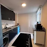Wonder Homes 7- Ultra Luxury , 4br, 2ba Sea View Karakoey * Istanbul